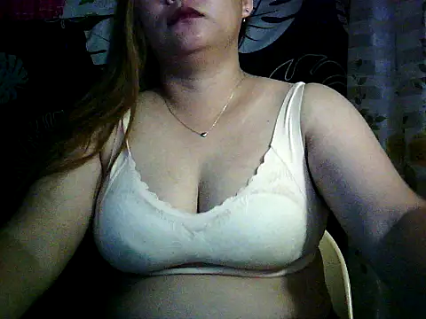 yuana25 online show from 10/19/25, 09:34