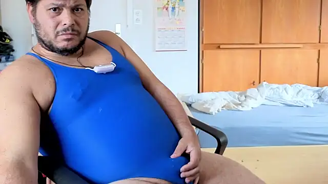 Badeanzug online show from 10/04/25, 11:45