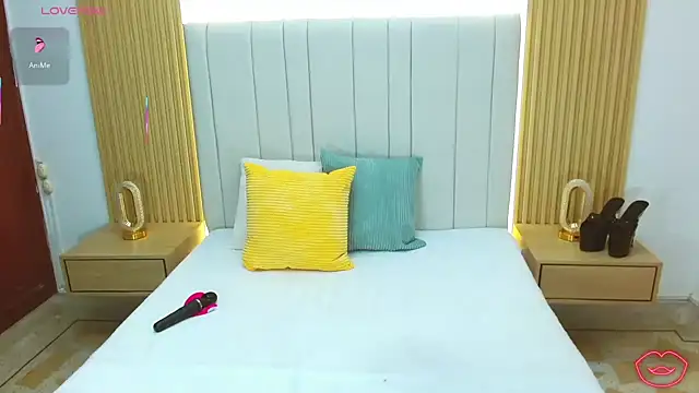 WildScarlet online show from 11/22/25, 12:48