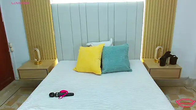 WildScarlet online show from 10/30/25, 01:09