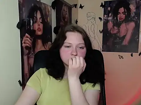 LadyAlice  online show from 04/22/26, 06:04