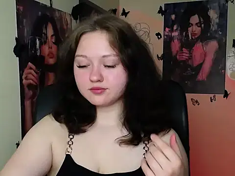 LadyAlice  online show from 06/05/26, 05:56
