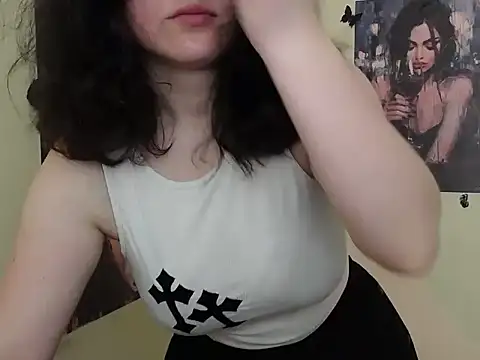 LadyAlice  online show from 05/06/26, 06:17