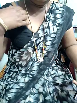 Snapshot of lolida69thamil chatting on 10/06/25, 05:41 lolida69thamil online show from 10/06/25, 05:41