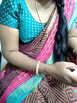 Snapshot of lolida69thamil chatting on 09/23/25, 05:58 lolida69thamil online show from 09/23/25, 05:58