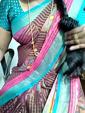 Snapshot of lolida69thamil chatting on 09/27/25, 05:13 lolida69thamil online show from 09/27/25, 05:13