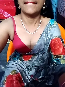 hotsana79 online show from 11/06/25, 07:23