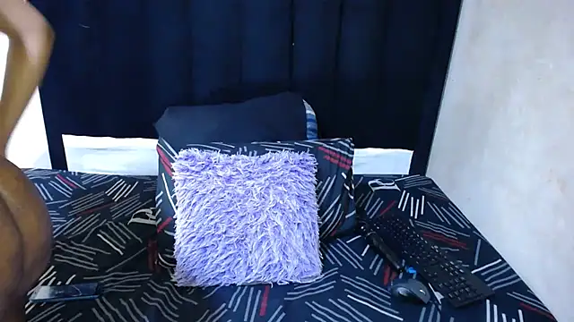 GoldenBigAssCurvy online show from 12/20/25, 09:28