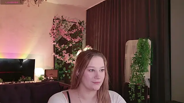 Morvelyn online show from 05/13/26, 11:01
