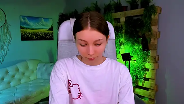 JulieDaniel online show from 11/21/25, 08:13