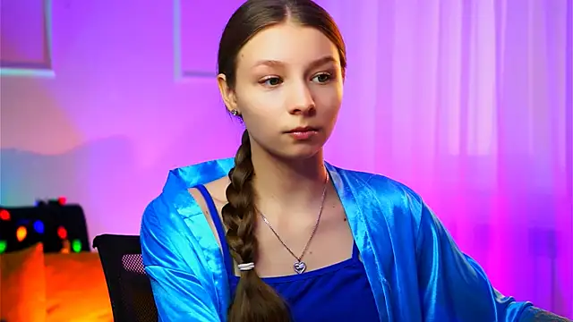 JulieDaniel online show from 02/05/26, 06:42