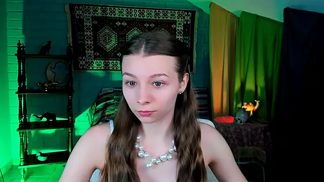 JulieDaniel online show from 11/13/25, 08:07