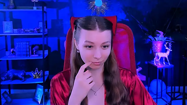 JulieDaniel online show from 11/28/25, 04:23