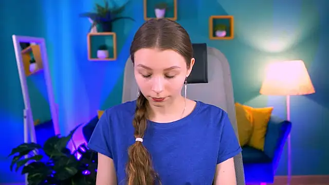 Snapshot of JulieDaniel chatting on 03/09/26, 09:57 JulieDaniel online show from 03/09/26, 09:57