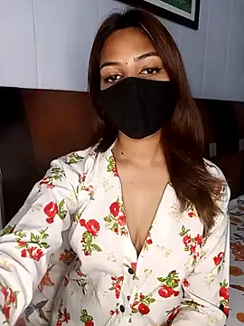 Snapshot of Hot_malika19 chatting on 10/31/25, 01:30 Hot malika19 online show from 10/31/25, 01:30