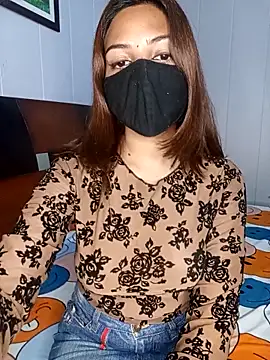 Snapshot of Hot_malika19 chatting on 11/07/25, 04:22 Hot malika19 online show from 11/07/25, 04:22