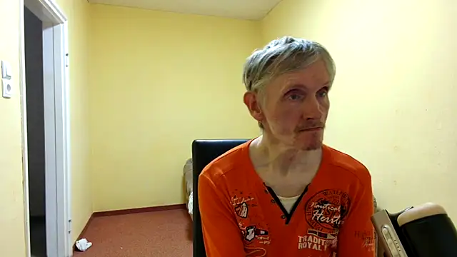 k74robert online show from 04/15/26, 04:33