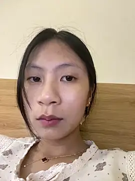 Snapshot of Lil-Gi chatting on 09/12/25, 03:34 Lil-Gi online show from 09/12/25, 03:34