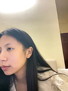 Lil-Gi online show from 11/04/25, 04:33