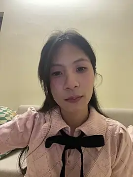 Snapshot of Lil-Gi chatting on 09/17/25, 03:36 Lil-Gi online show from 09/17/25, 03:36