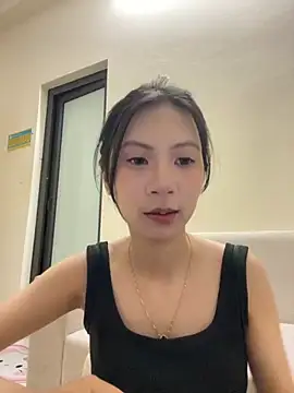 Snapshot of Lil-Gi chatting on 09/29/25, 02:44 Lil-Gi online show from 09/29/25, 02:44