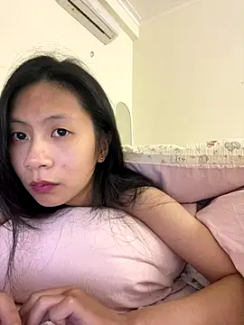 Lil-Gi online show from 11/21/25, 03:33