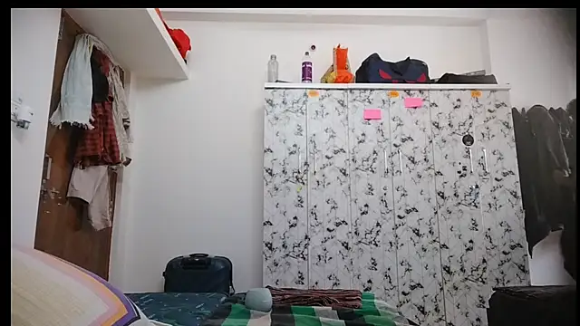 Snapshot of Rahulisagoodguy chatting on 09/14/25, 10:59 Rahulisagoodguy online show from 09/14/25, 10:59