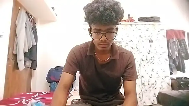 Snapshot of Rahulisagoodguy chatting on 10/11/25, 10:16 Rahulisagoodguy online show from 10/11/25, 10:16