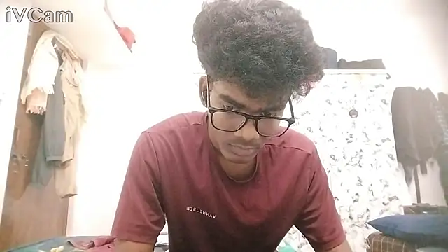 Snapshot of Rahulisagoodguy chatting on 09/10/25, 10:14 Rahulisagoodguy online show from 09/10/25, 10:14