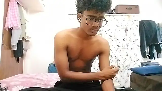 Snapshot of Rahulisagoodguy chatting on 10/22/25, 05:40 Rahulisagoodguy online show from 10/22/25, 05:40