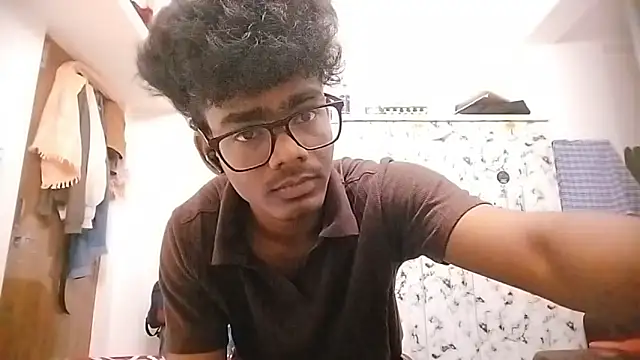 Snapshot of Rahulisagoodguy chatting on 09/22/25, 10:43 Rahulisagoodguy online show from 09/22/25, 10:43