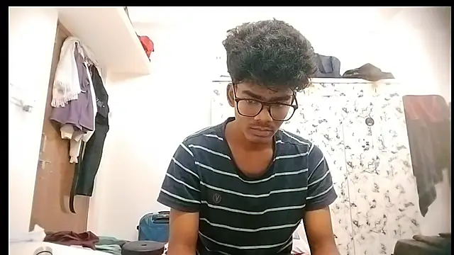 Snapshot of Rahulisagoodguy chatting on 09/16/25, 06:25 Rahulisagoodguy online show from 09/16/25, 06:25