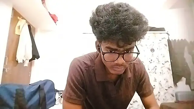 Snapshot of Rahulisagoodguy chatting on 09/18/25, 02:20 Rahulisagoodguy online show from 09/18/25, 02:20