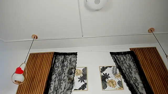 NicolWhite online show from 03/02/26, 12:56