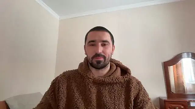 Snapshot of Hard_to_Obey chatting on 02/07/26, 01:52 Hard to Obey online show from 02/07/26, 01:52