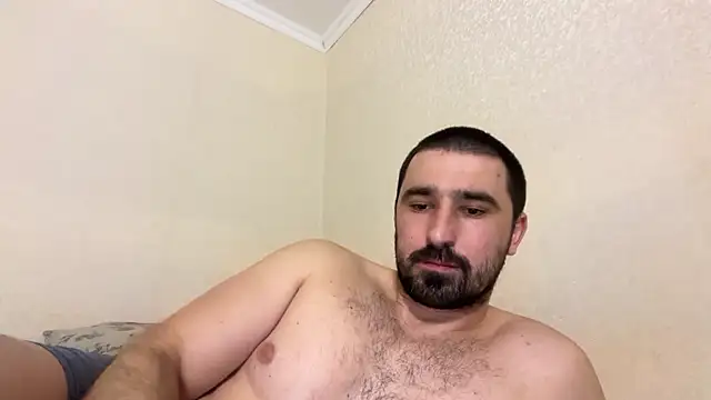 Snapshot of Hard_to_Obey chatting on 02/12/26, 06:07 Hard to Obey online show from 02/12/26, 06:07