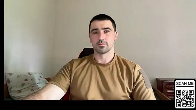 Snapshot of Hard_to_Obey chatting on 06/20/26, 10:42 Hard to Obey online show from 06/20/26, 10:42