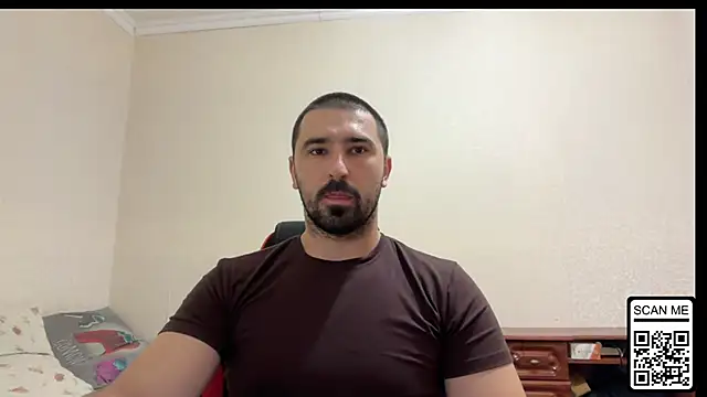 Snapshot of Hard_to_Obey chatting on 07/11/26, 01:44 Hard to Obey online show from 07/11/26, 01:44