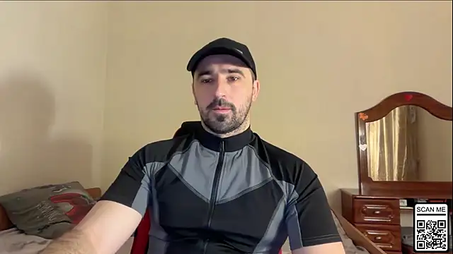 Snapshot of Hard_to_Obey chatting on 02/25/26, 06:19 Hard to Obey online show from 02/25/26, 06:19