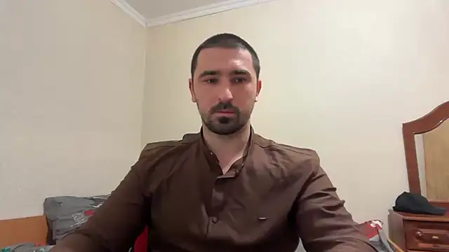 Snapshot of Hard_to_Obey chatting on 01/07/26, 04:56 Hard to Obey online show from 01/07/26, 04:56