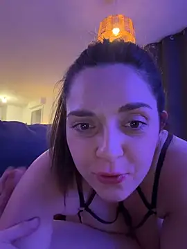 chloedlm5 online show from 04/04/26, 10:38