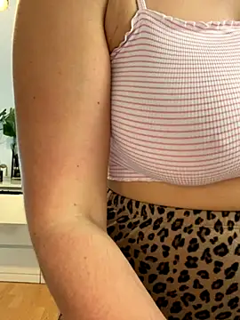 chloedlm5 online show from 11/10/25, 09:47