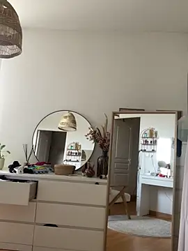 chloedlm5 online show from 02/18/26, 09:50