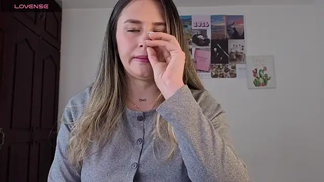 Veronika  Winslow  online show from 02/24/26, 04:52