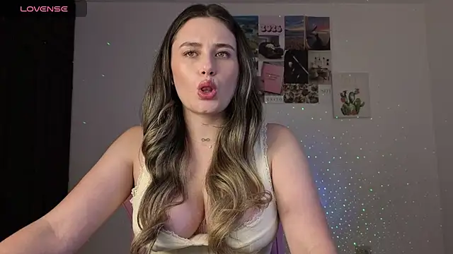 Veronika  Winslow  online show from 05/14/26, 05:15