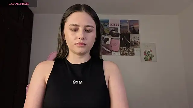 Veronika  Winslow  online show from 03/29/26, 11:23