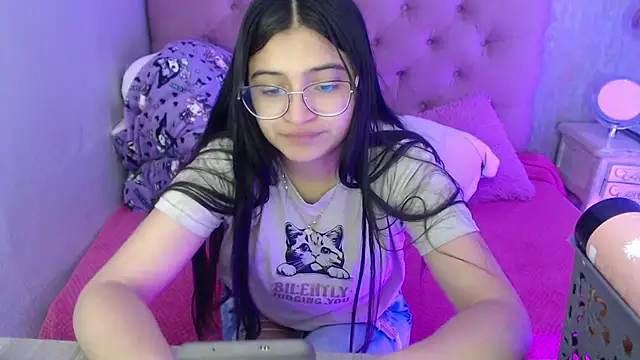 laurenelove online show from 10/15/25, 03:05