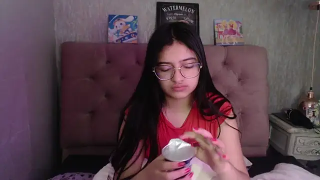 laurenelove online show from 09/21/25, 03:55