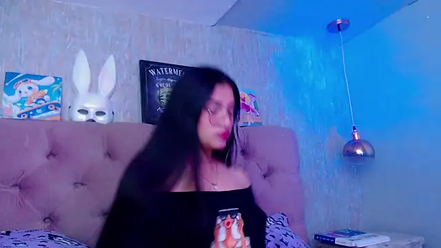 laurenelove online show from 11/16/25, 03:33