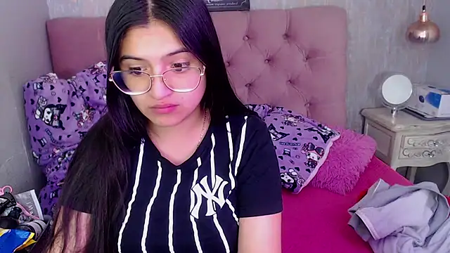 laurenelove online show from 10/20/25, 03:41